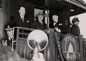 Truman i Churchill w pociągu, gdzie odbyła się partyjka pokera