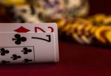 Jak przetrwać w turnieju będąc „Card Dead”