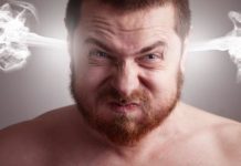 Pięć sposobów na złapanie tiltu przy stole