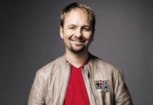 Jak gra Daniel Negreanu?