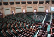 Raport o szarej strefie w Polsce: zmiana podatków i liberalizacja ustawy hazardowej