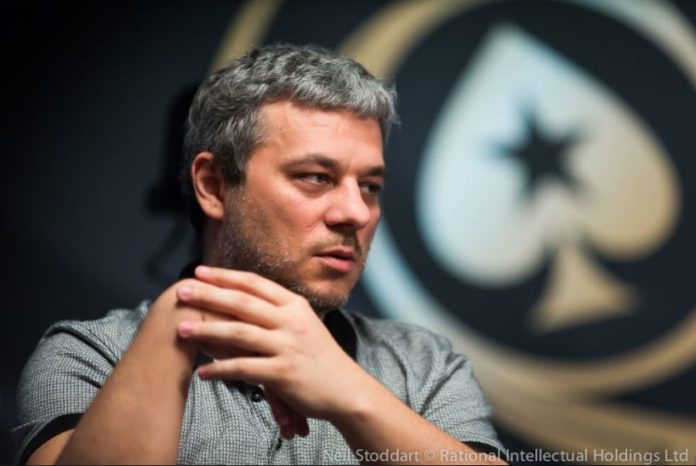 Vladimir Troyanovskiy to zdecydowanie najbardziej znany pokerzysta w finale