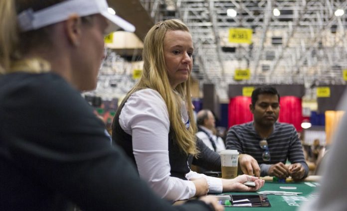 Dealerzy na WSOP - Heather Alcorn