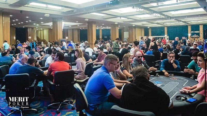 Merit Poker Retro 3