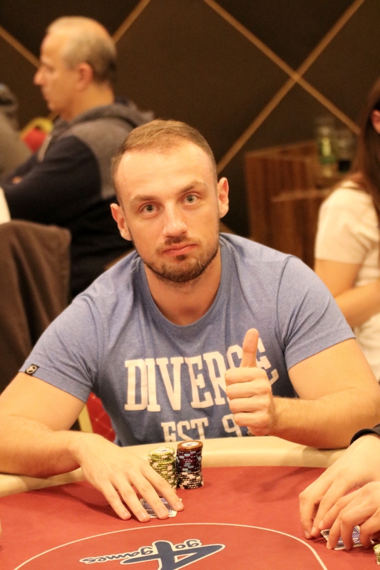 Poker Fever Cup 52