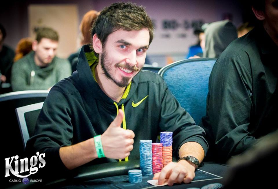 Main Event Forbes Pokerman Open od początku cieszy się niezłą frekwencją