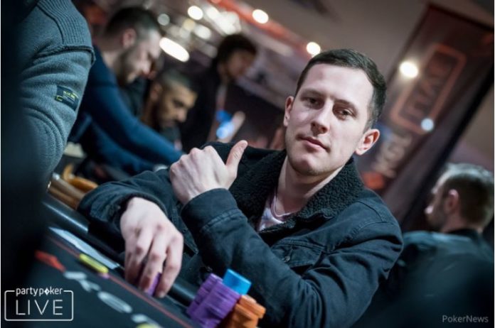 Daniel Morgan prowadzi w Main Evencie UK Poker Championships
