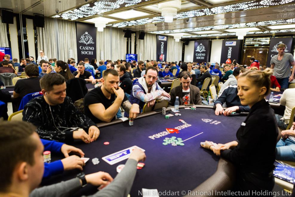 Dwaj Polacy awansowali już do drugiego dnia Main Eventu EPT Soczi