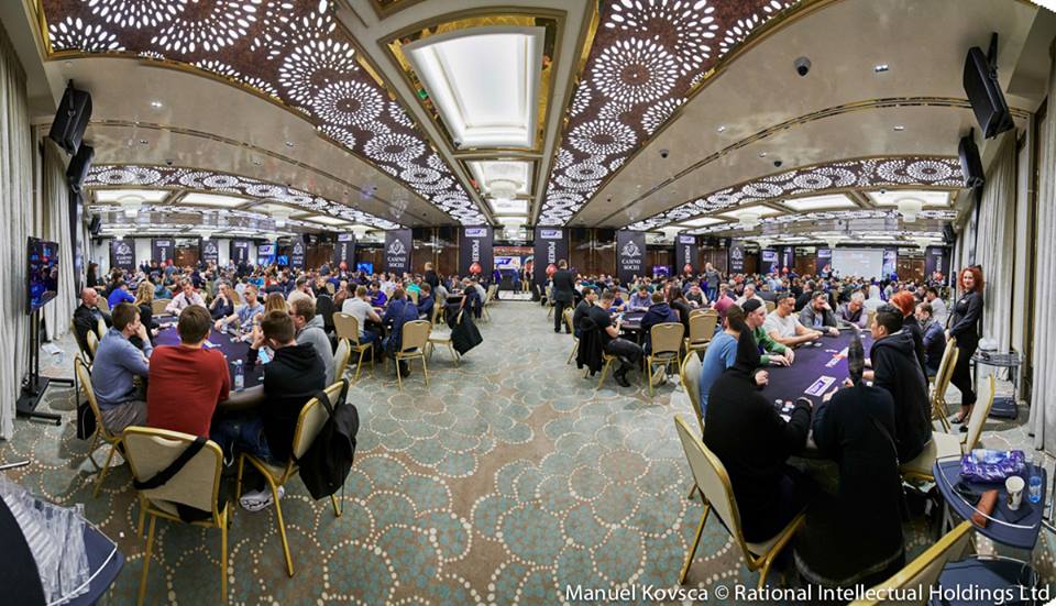 Podczas EPT Soczi rywalizują już setki pokerzystów