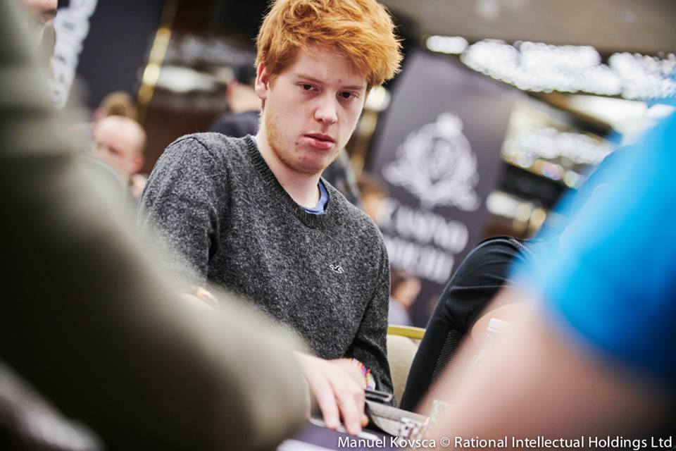 Harry Lodge prowadzi w pierwszym turnieju podczas EPT Soczi