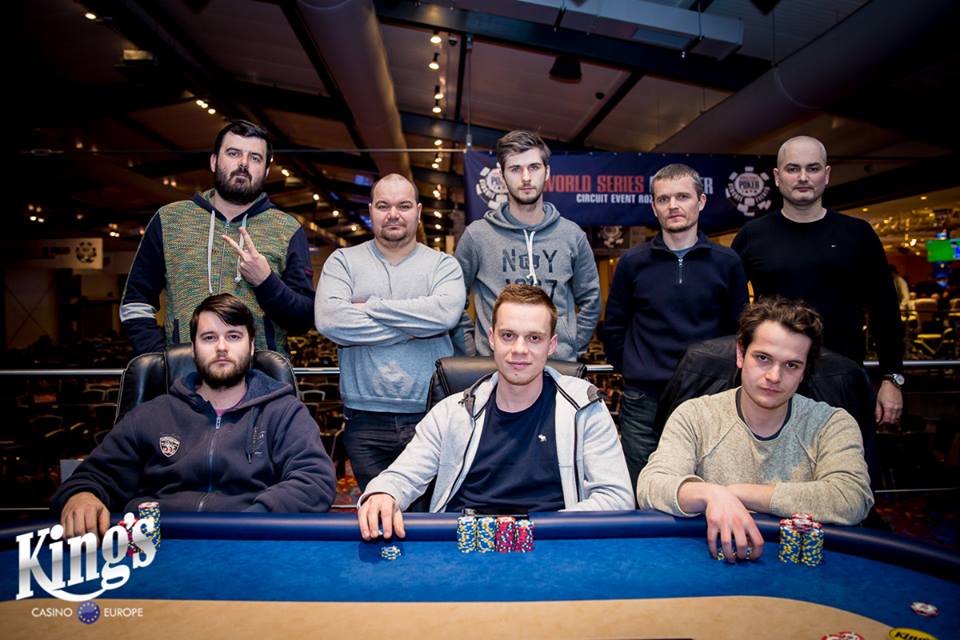 Mateusz Dziewoński znalazł się na stole finałowym turnieju Freezeout