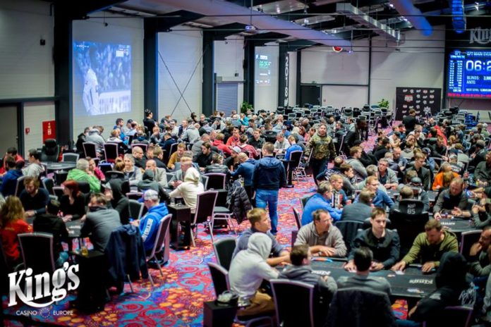Ponad 400 osób walczyło wczoraj w drugim dniu Main Eventu German Poker Tour