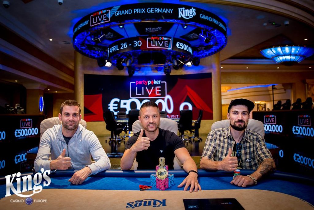 W Main Evencie Monsterstack Madness doszło do pięcioosobowego deala