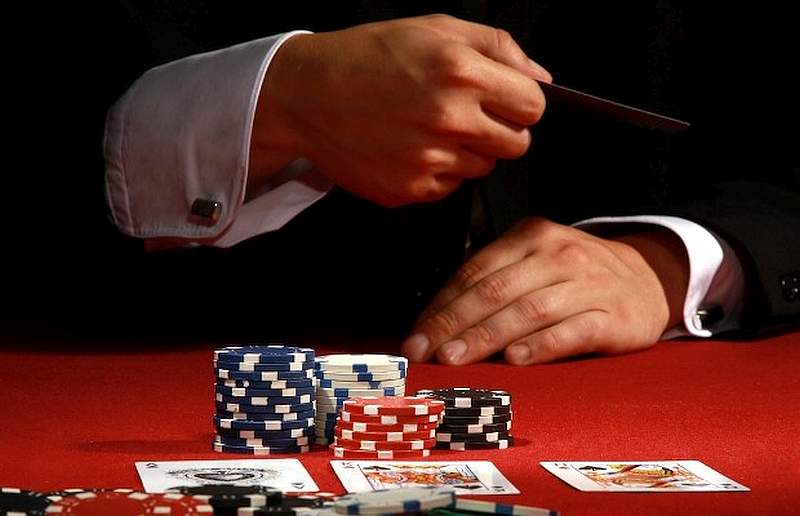 pasowanie w pokerze