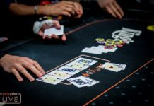 Dwa dokładnie takie same rozdania na WSOP jedno po drugim: o co tu chodzi? liczenie kombinacji