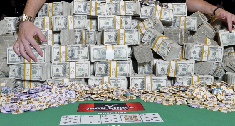 ile można zarabiać w pokerze