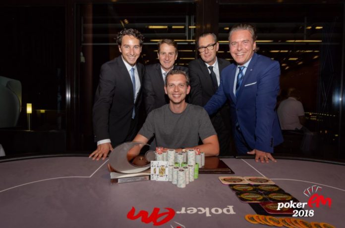 Philipp Hartmann triumfuje w Main Evencie Poker EM