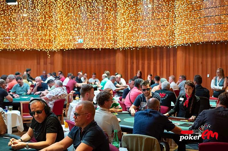 Poker EM