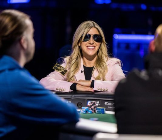 Kontrowersyjny fold Kristen Foxen – czy to była dobra decyzja? Kristen Foxen