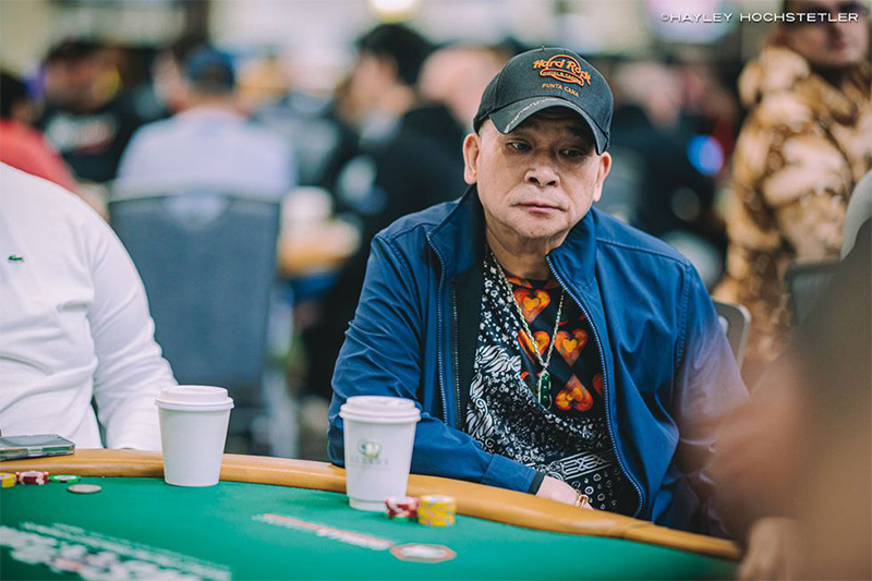Johnny Chan w trakcie dnia 1B Main Eventu WSOP 2023