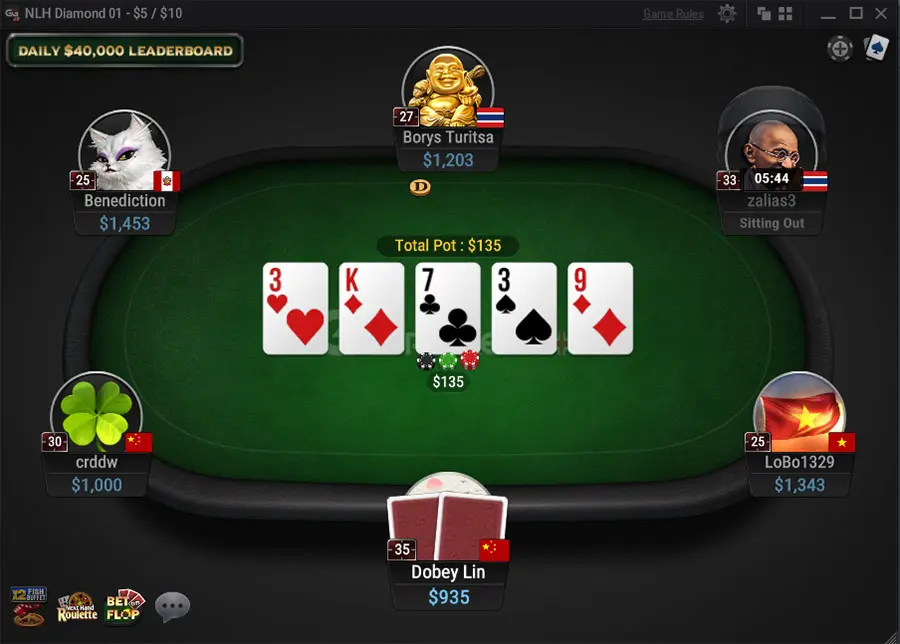 Stół pokerowy w aplikacji GGPoker – rozgrywka online