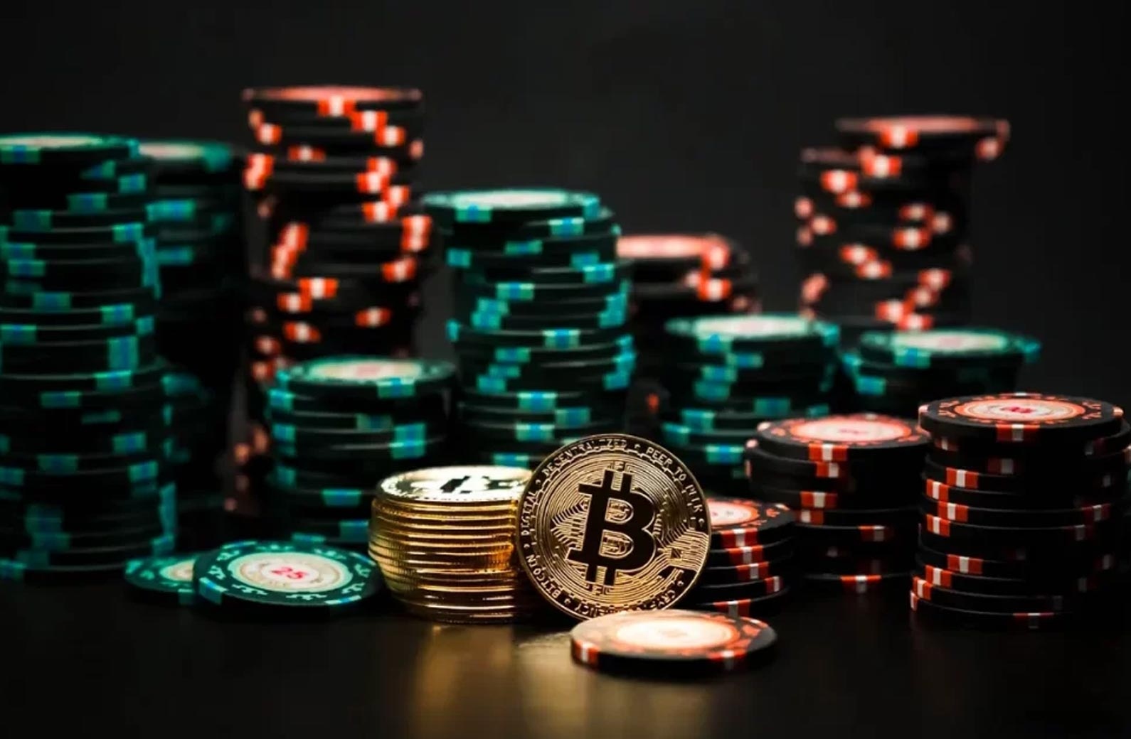 Bitcoin i kryptowaluty w pokerze online
