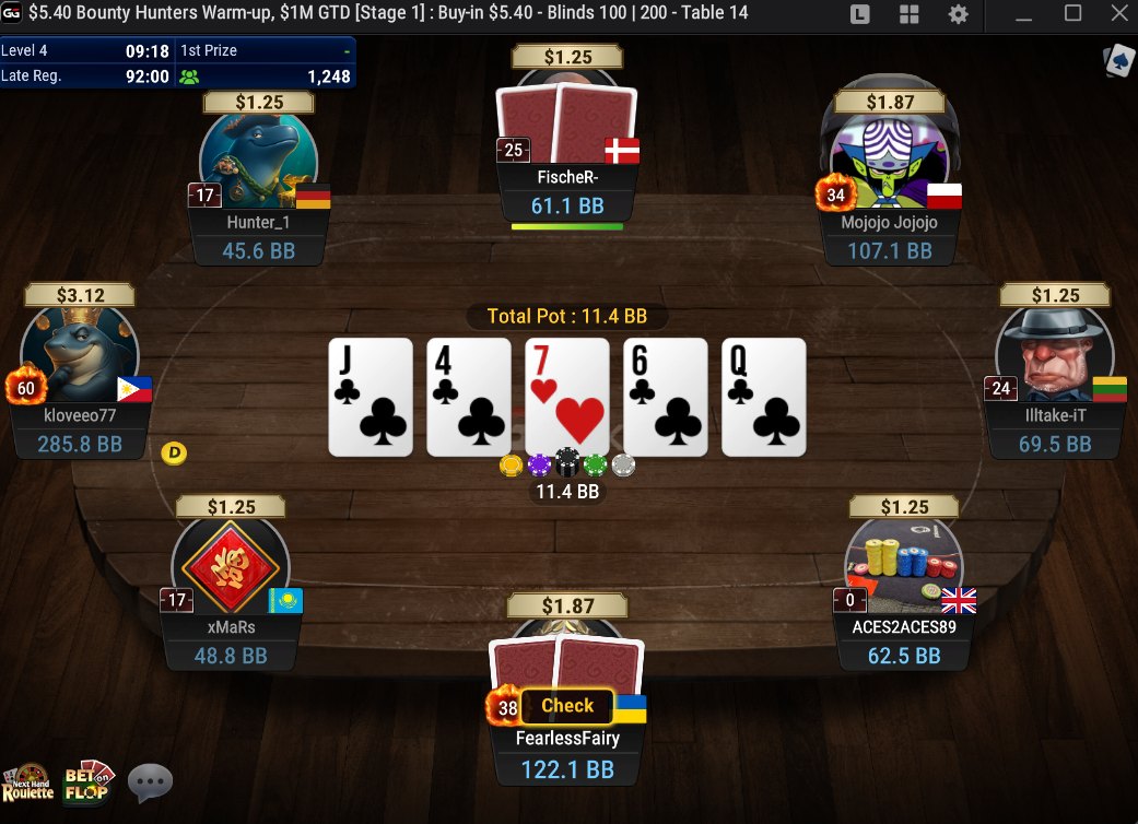 Rozgrywka turniejowa w GGPoker widoczna podczas porównania poker roomów